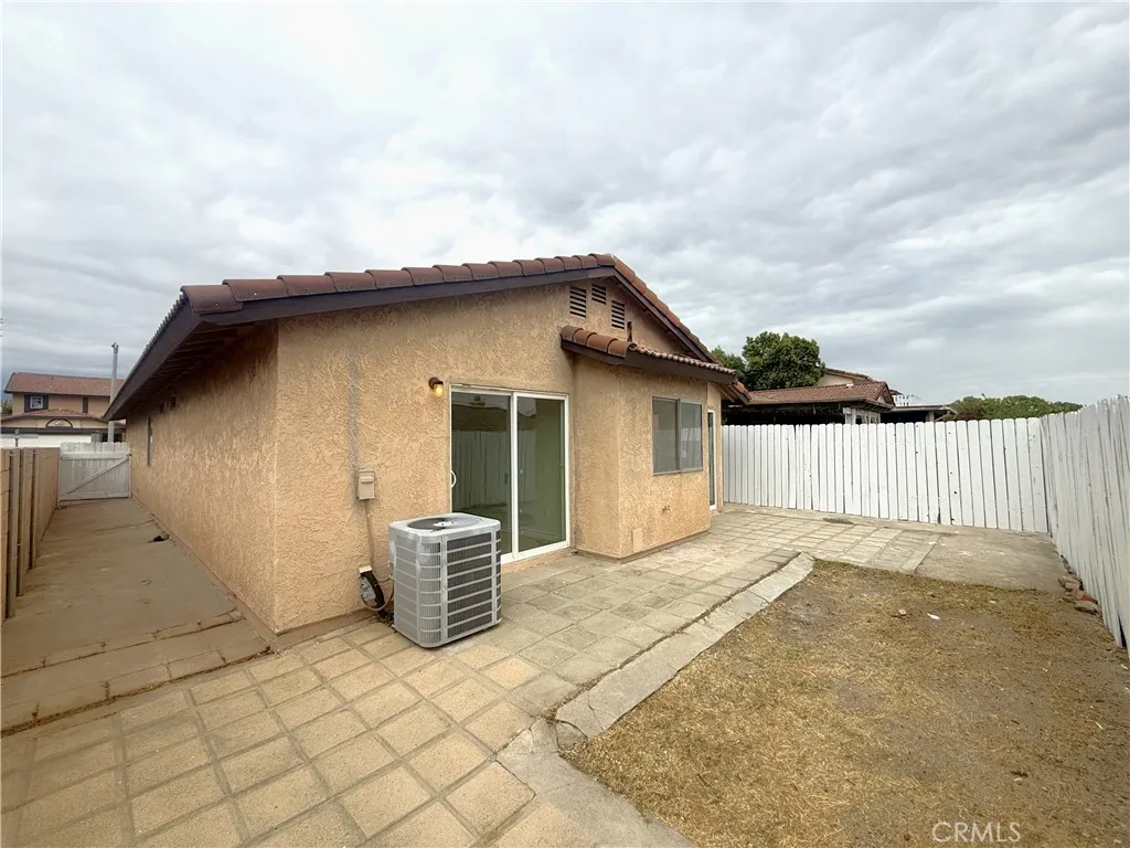 Additional image 14 of 769 W Virginia Street, Rialto, CA 92376