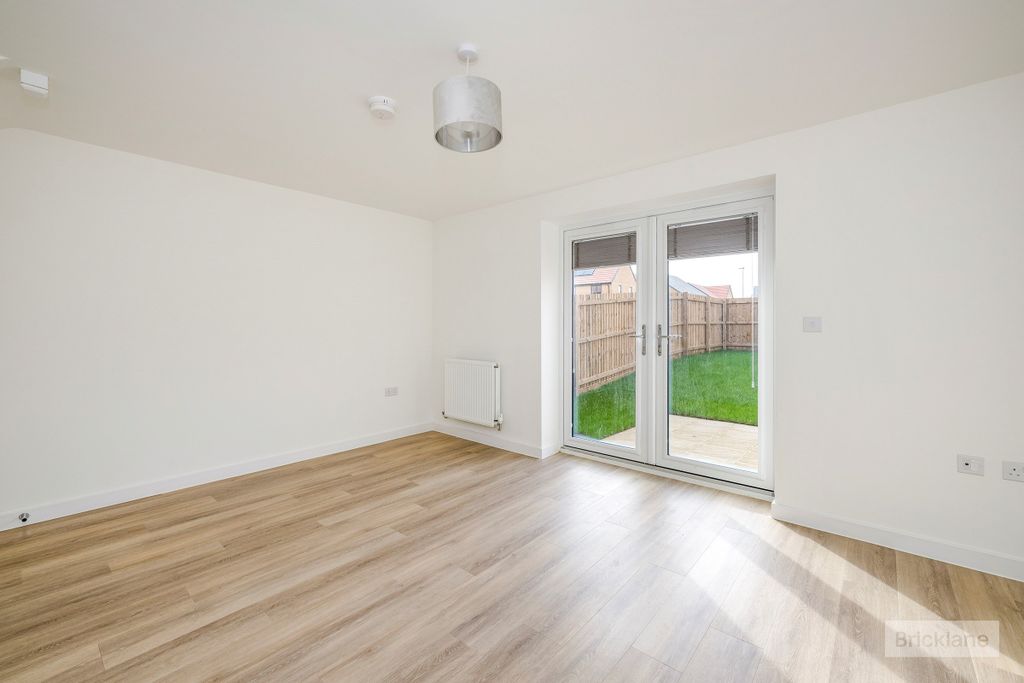 Additional image 3 of 3 bed semi-detached house to rentStonemason Way, Peterborough PE4