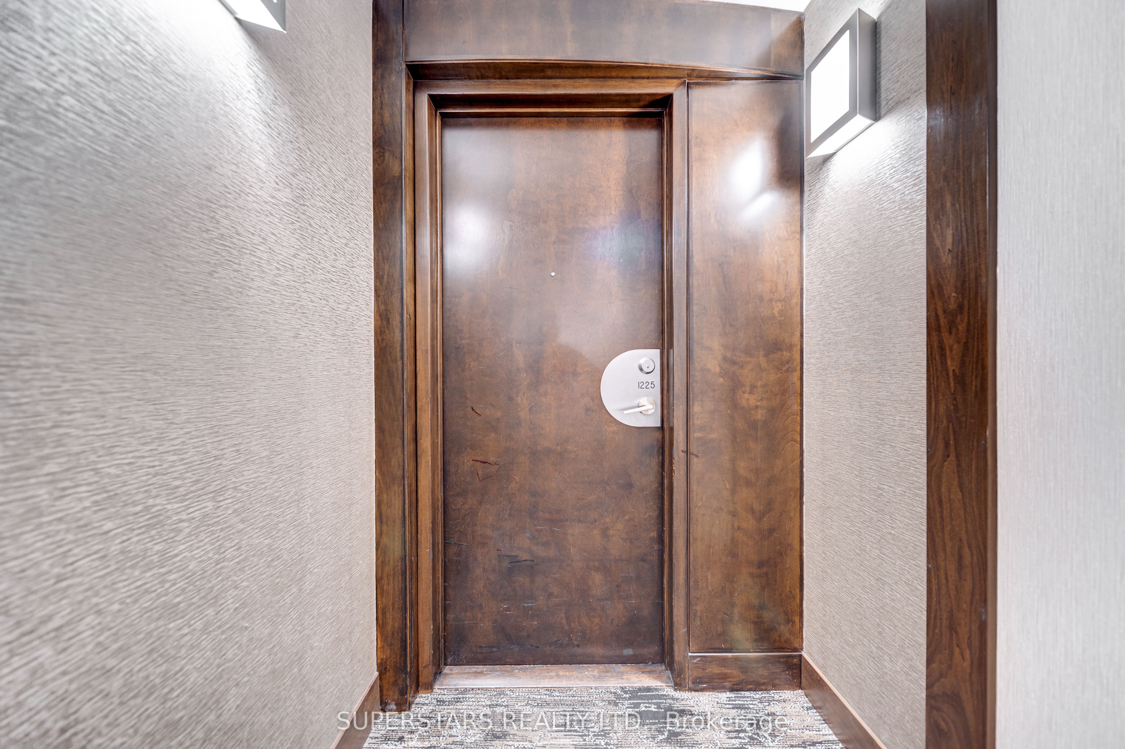 Additional image 3 of 1225-3888 Duke Of York Boulevard, Mississauga, ON, L5B 4P5