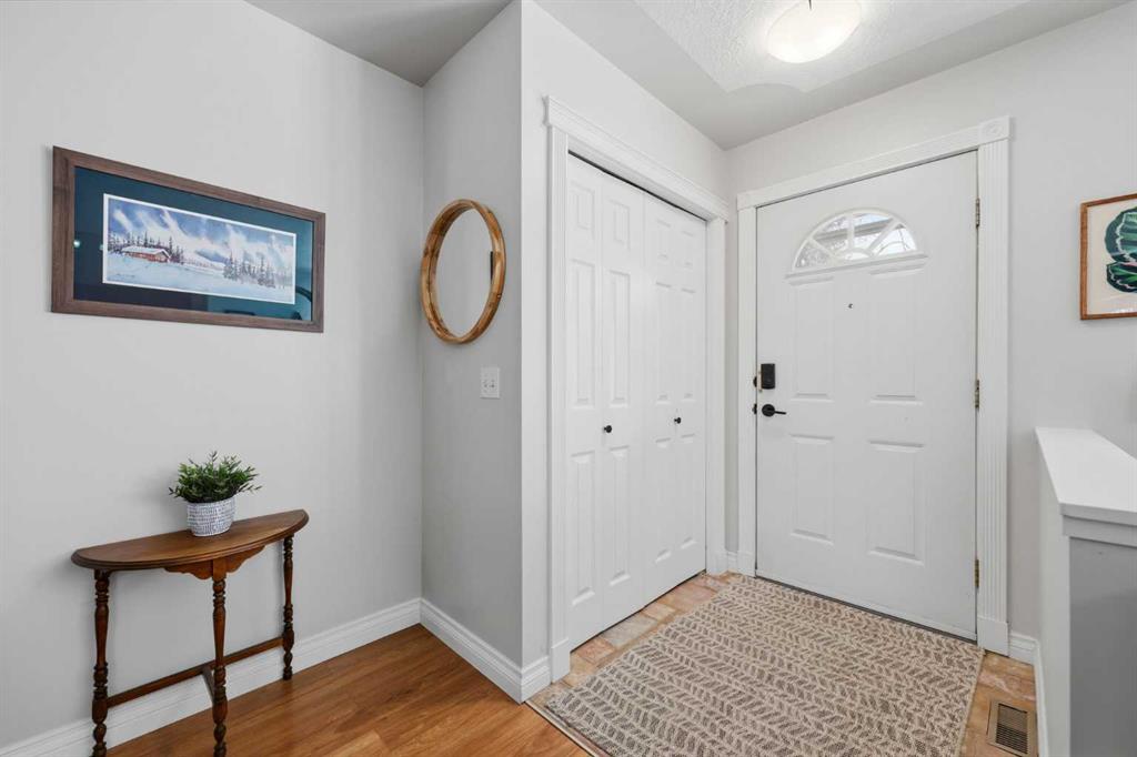 Additional image 3 of 450 Regal Park NE, Calgary, AB, T2E 0S6