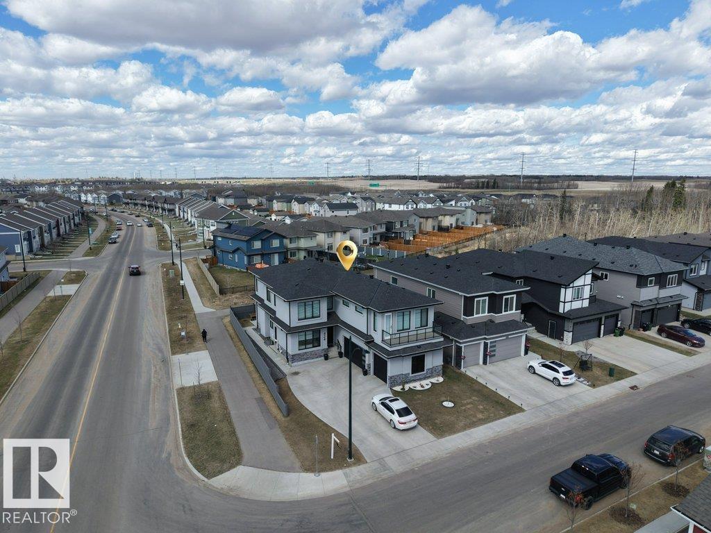 Additional image 4 of 424 33 Avenue NW, Edmonton, AB, T6T2S8