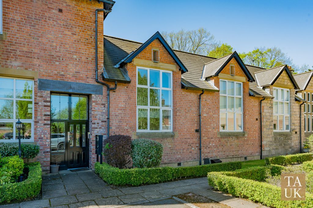 3 bed flat for saleGrammar School Court, Ormskirk L39