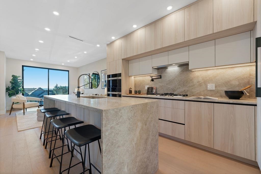 Additional image 6 of 504 5th Street E, North Vancouver, BC, V7L 1M4