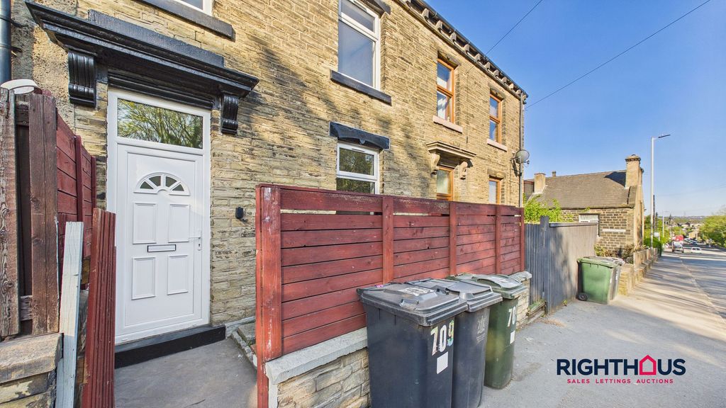 Additional image 12 of 3 bed terraced house to rentCleckheaton Road, Oakenshaw BD12