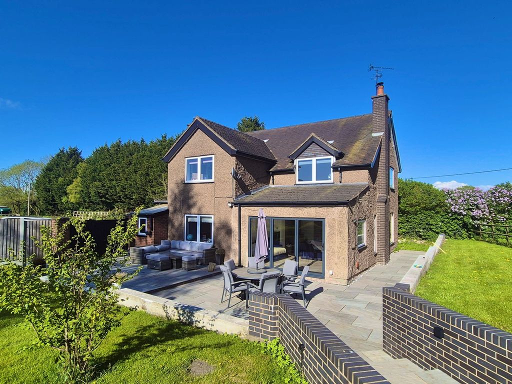 4 bed detached house to rentNewport Road, Hinstock, Market Drayton TF9