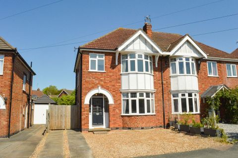 Kenwood Road, Knighton, Leicester LE2