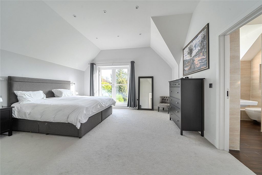 Additional image 4 of 5 bed detached house to rentCheriton Road, Winchester, Hampshire SO22