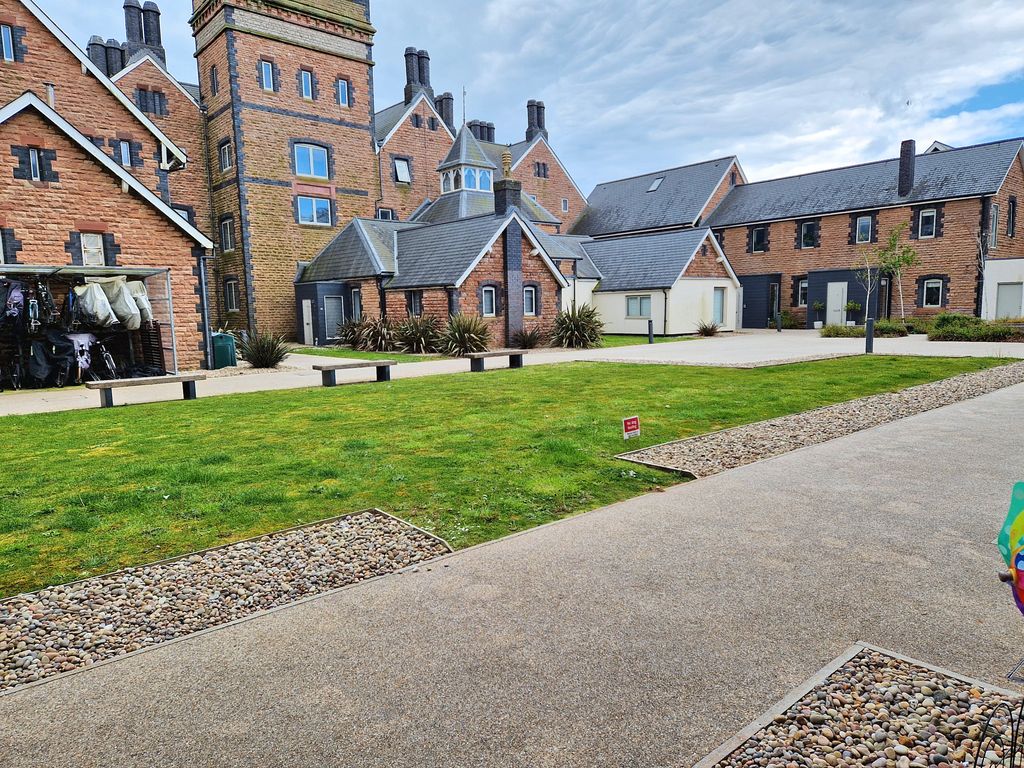 Additional image 15 of 2 bed flat for saleThe Rest, Rest Bay, Porthcawl CF36
