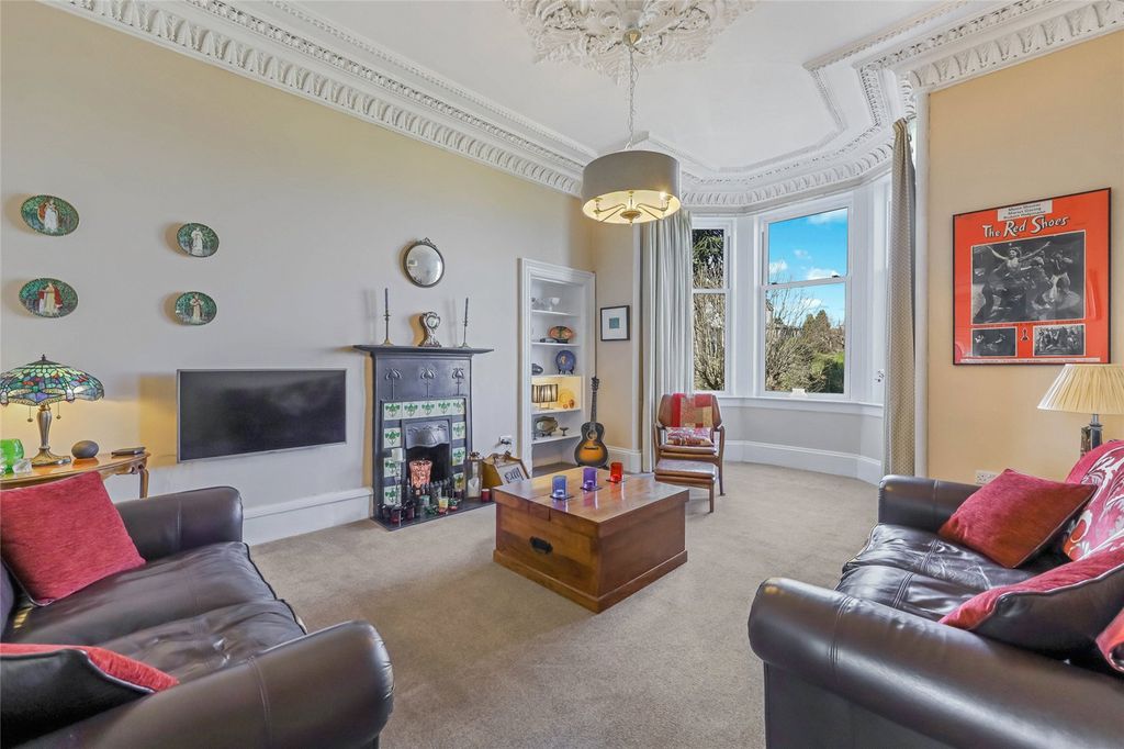 Additional image 2 of 4 bed flat for saleBentinck Street, Greenock, Inverclyde PA16
