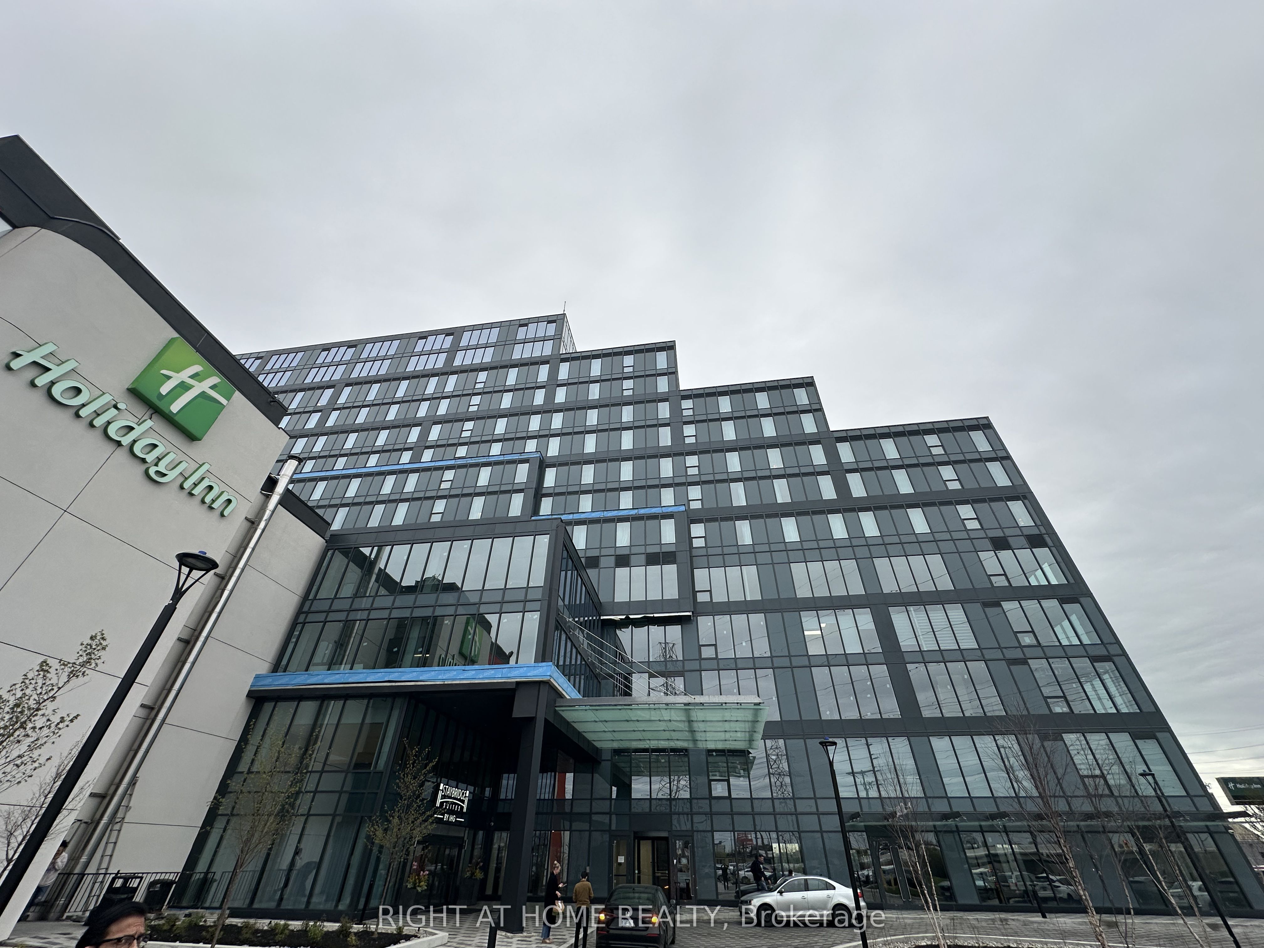 123-600 Dixon Road, Toronto, ON, M9W 1J1