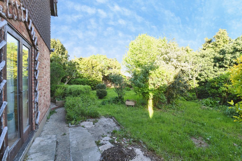 Additional image 17 of 4 bed detached house for saleBranksome Close, Stanford-Le-Hope SS17