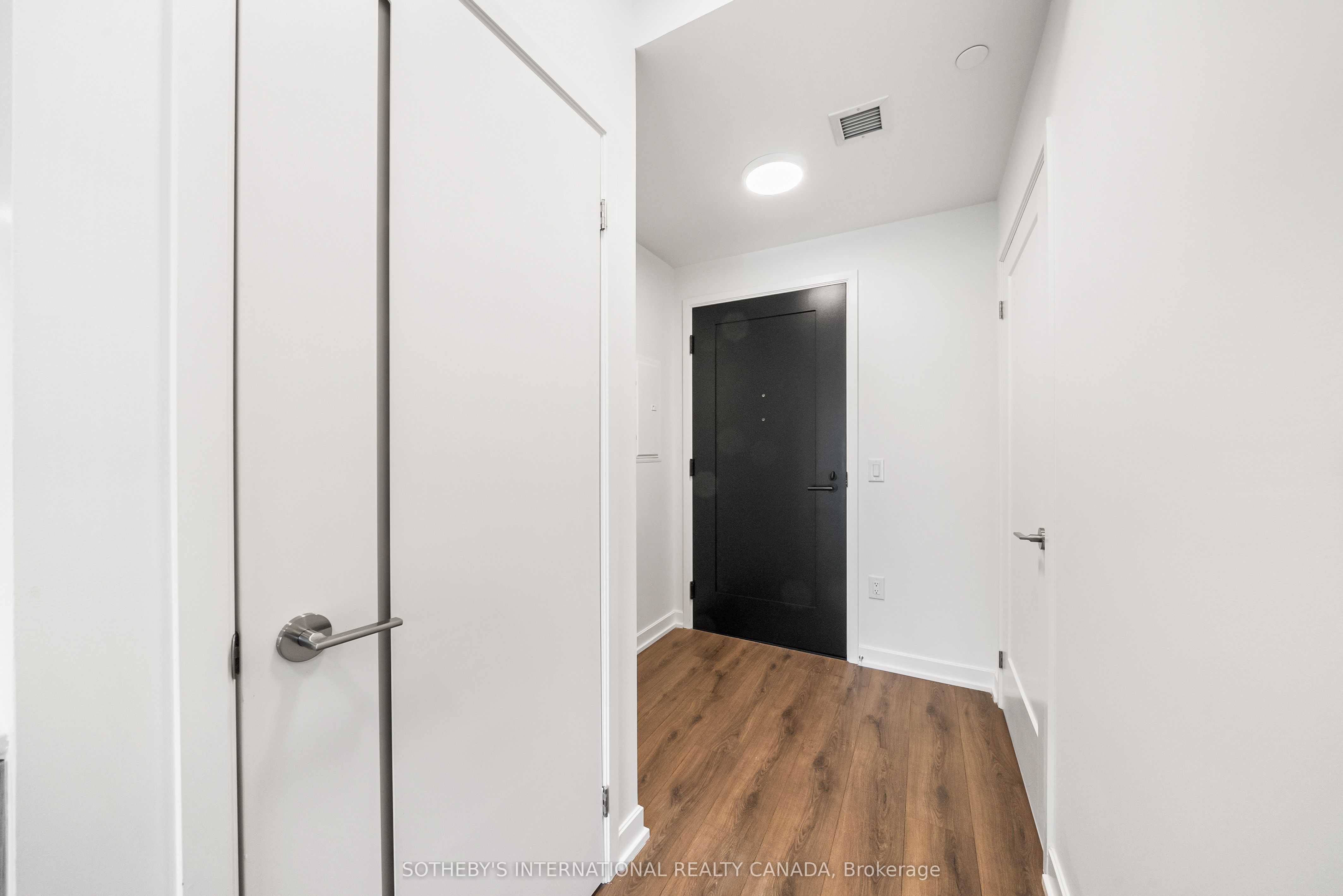 Additional image 2 of 1413-88 Bathurst Street, Toronto, ON, M5V 0W8