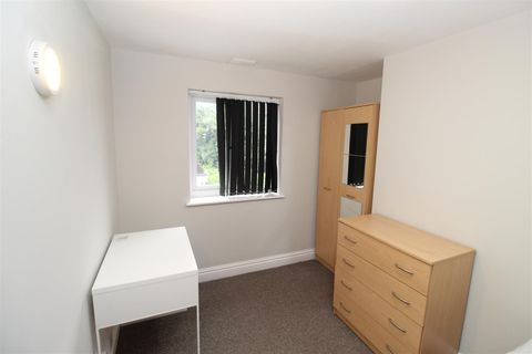 Rhymney Terrace, Cathays, Cardiff CF24, Room to rent