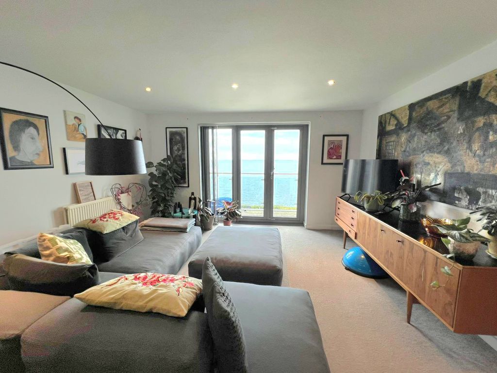 Additional image 5 of 3 bed flat to rentThe Strand, Falmouth TR11