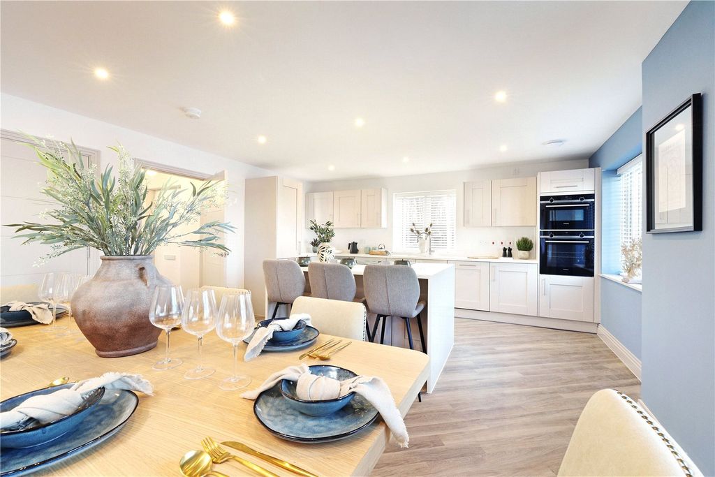 Additional image 3 of 3 bed semi-detached house for saleScotland Lane, Haslemere, Surrey GU27