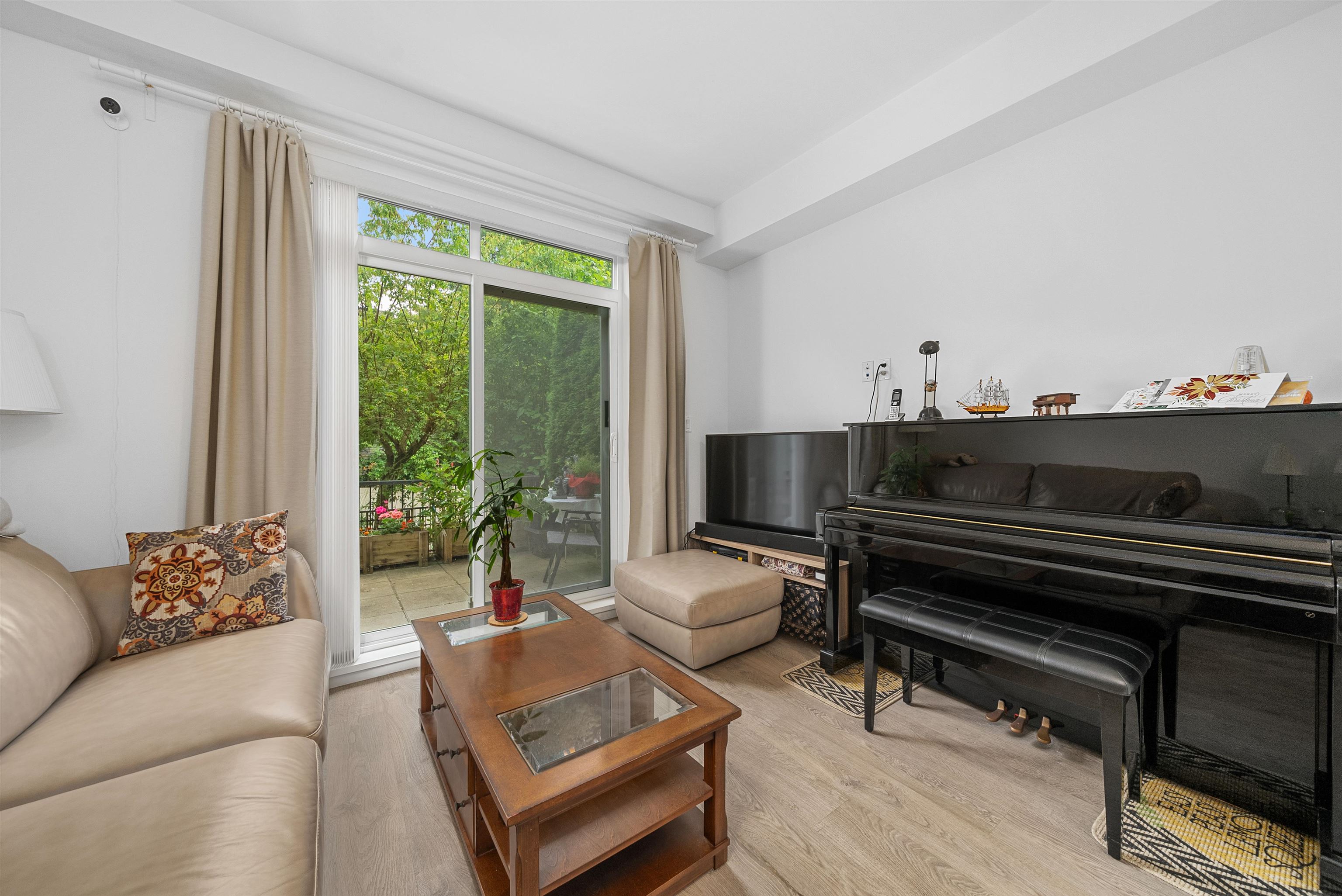 Additional image 3 of 119-7250 18th Avenue, Burnaby, BC, V3N 1H3