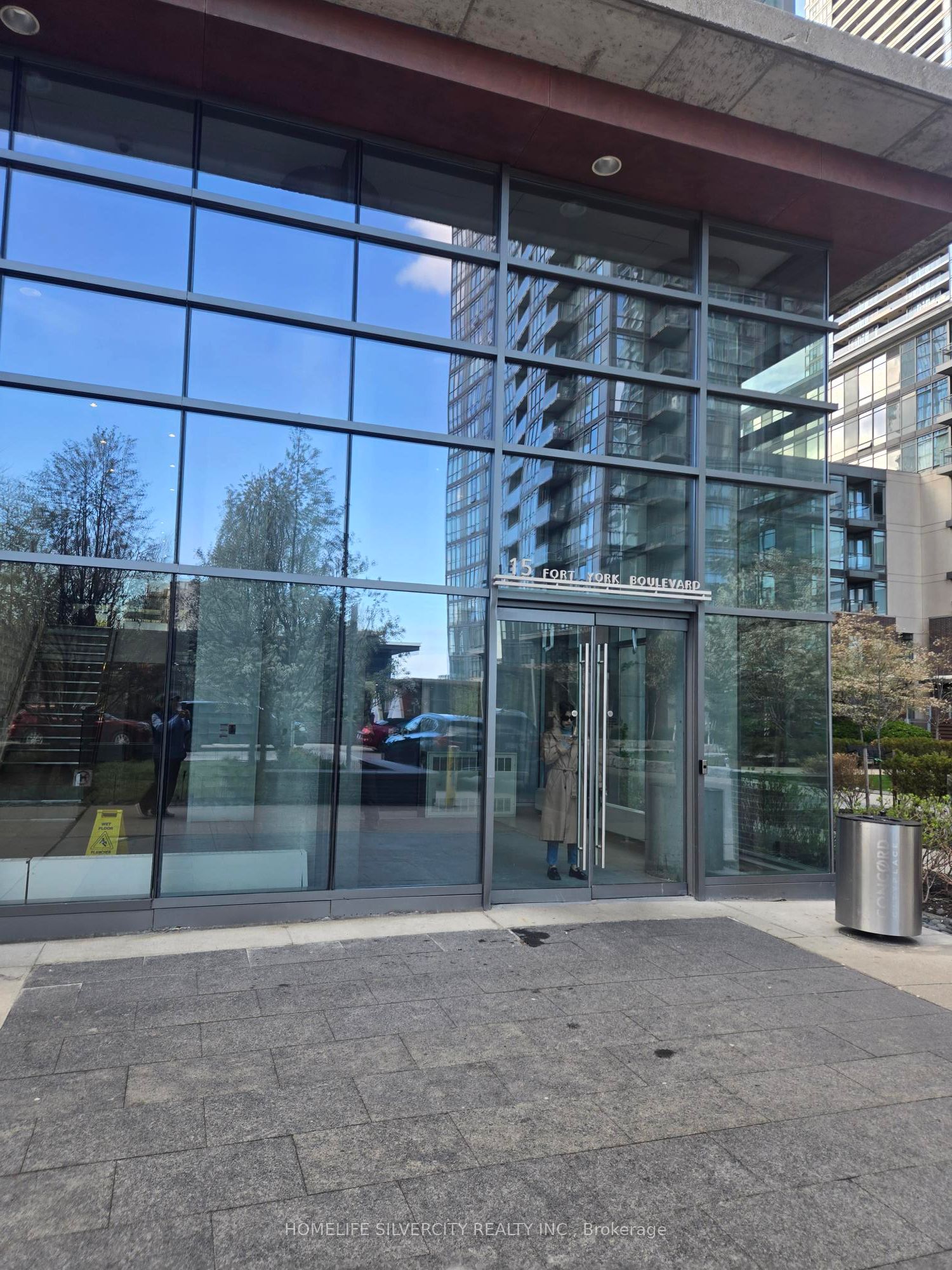 Additional image 2 of 327-15 Brunel Court, Toronto, ON, M5V 3Y6