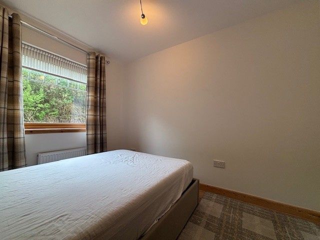 Additional image 13 of 2 bed terraced house to rentHollybush Lane, Port Glasgow PA14