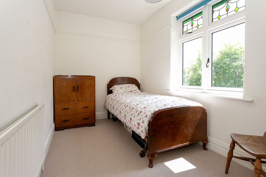 Additional image 20 of 4 bed semi-detached house to rentAlmsford Avenue, Harrogate HG2
