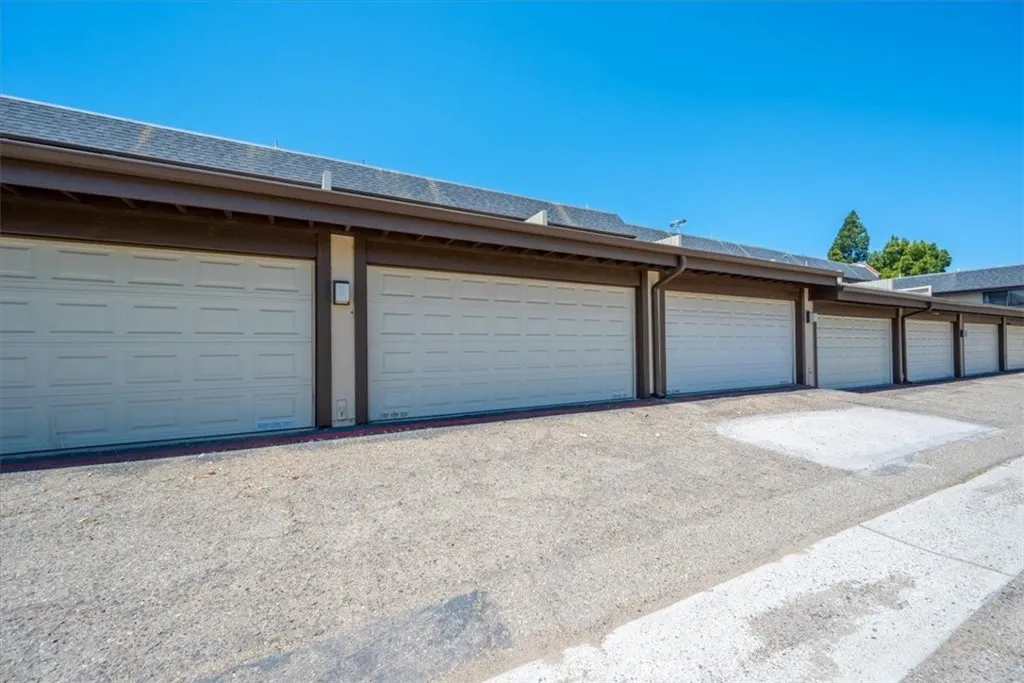 1960 S Mcclelland St, Santa Maria, CA 93454