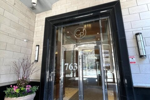 Additional image 8 of 909-763 Bay Street, Toronto, ON, M5G 2R3