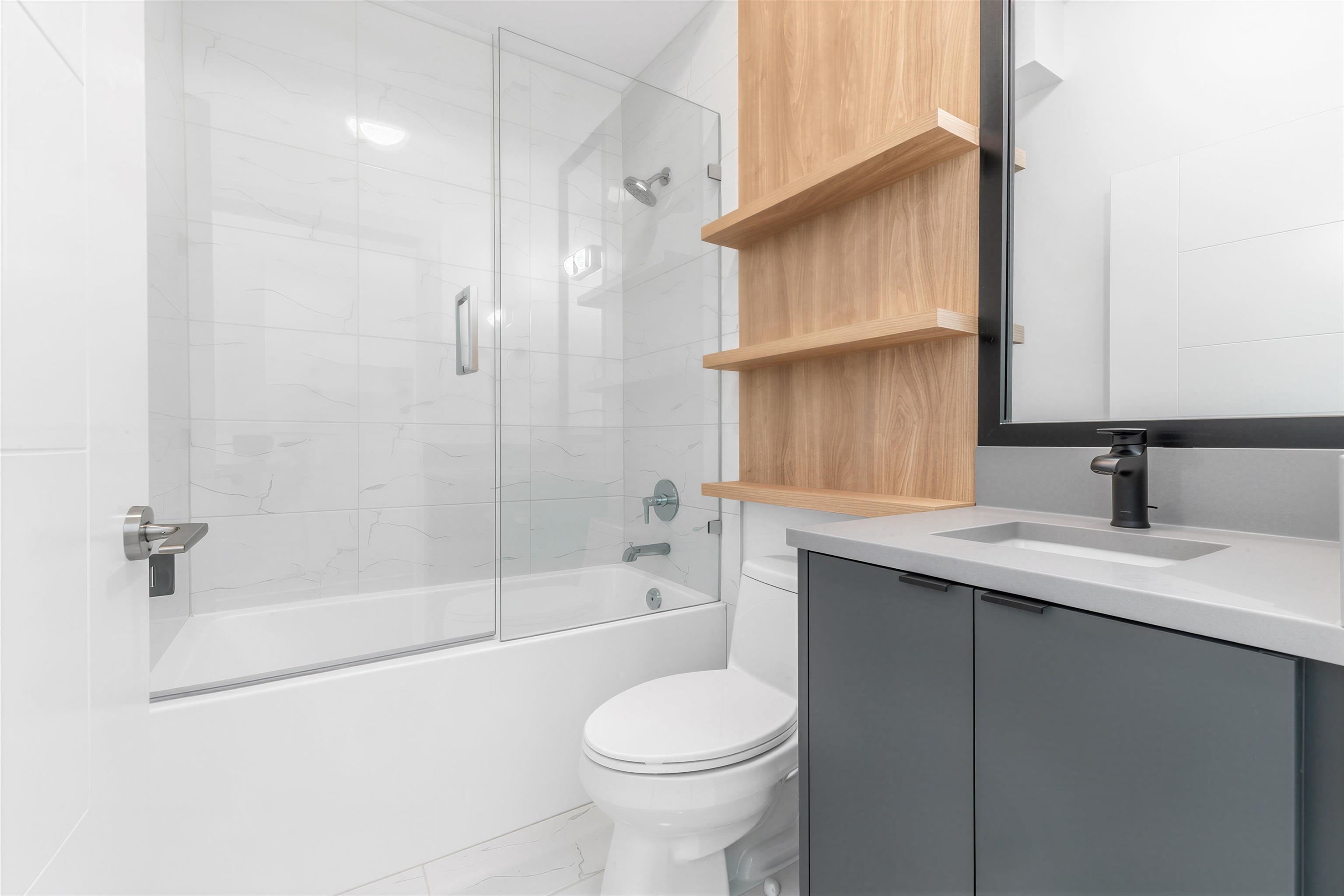 Additional image 5 of 7355 Oak Street, Vancouver, BC, V6P 1V9