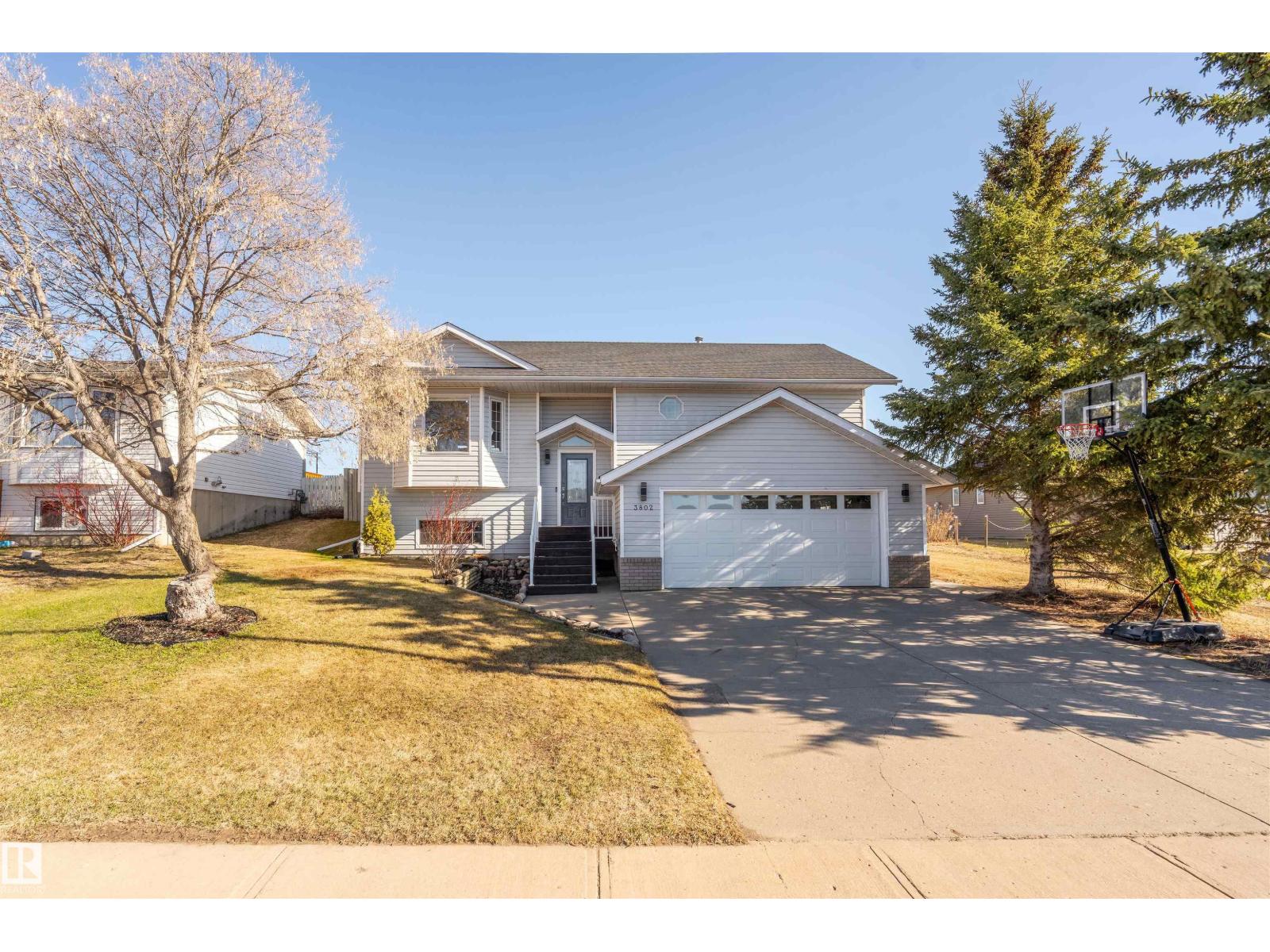 Additional image 2 of 3802 54 Avenue, Cold Lake, AB, T9M2B1