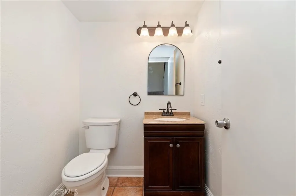Additional image 19 of 941 Inn Keeper Ln Unit D, Corona, CA 92881