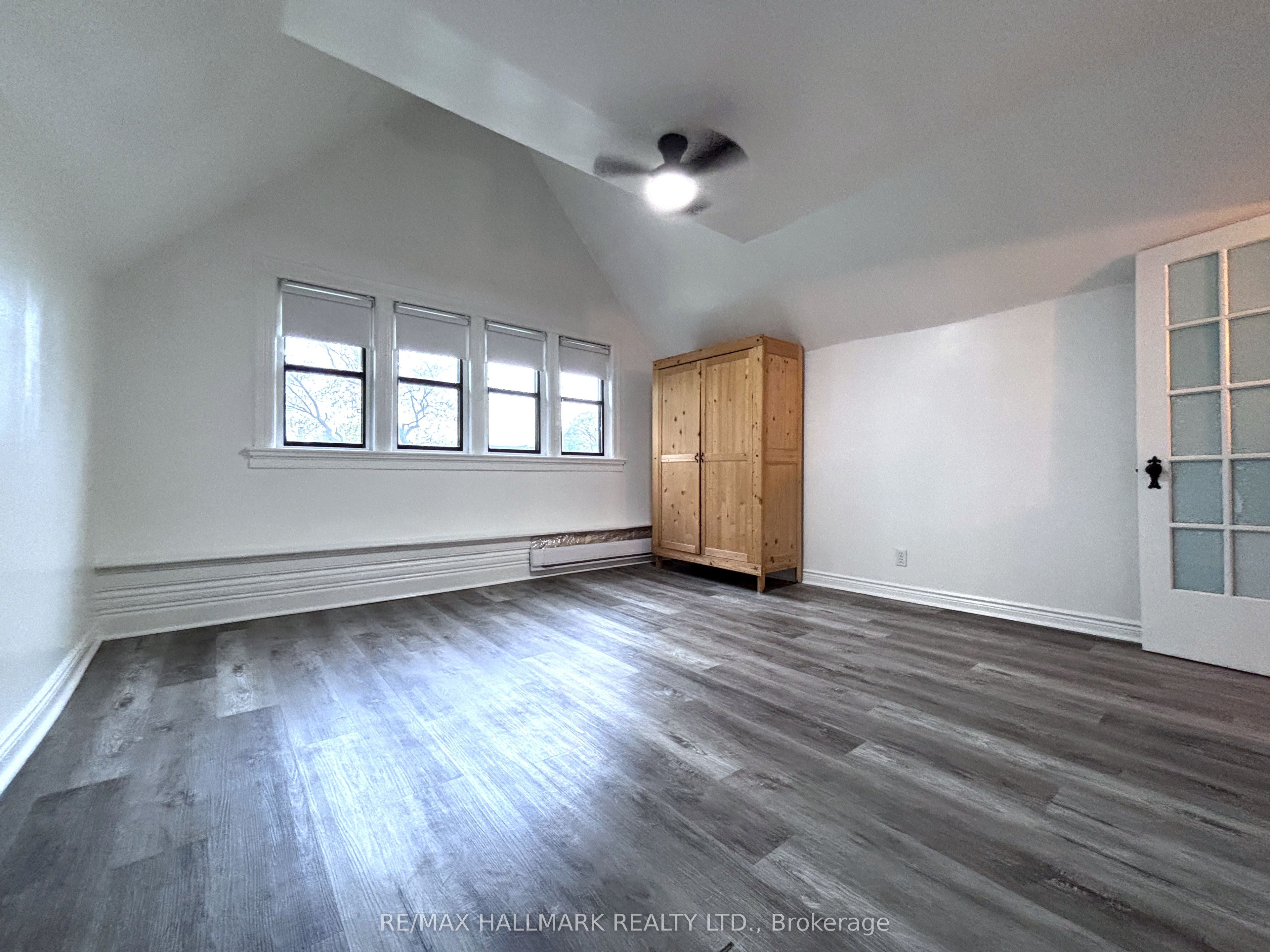 Additional image 6 of 3rd Fl-55 Brunswick Ave   3rd Avenue, Toronto, ON, M5S 2L8
