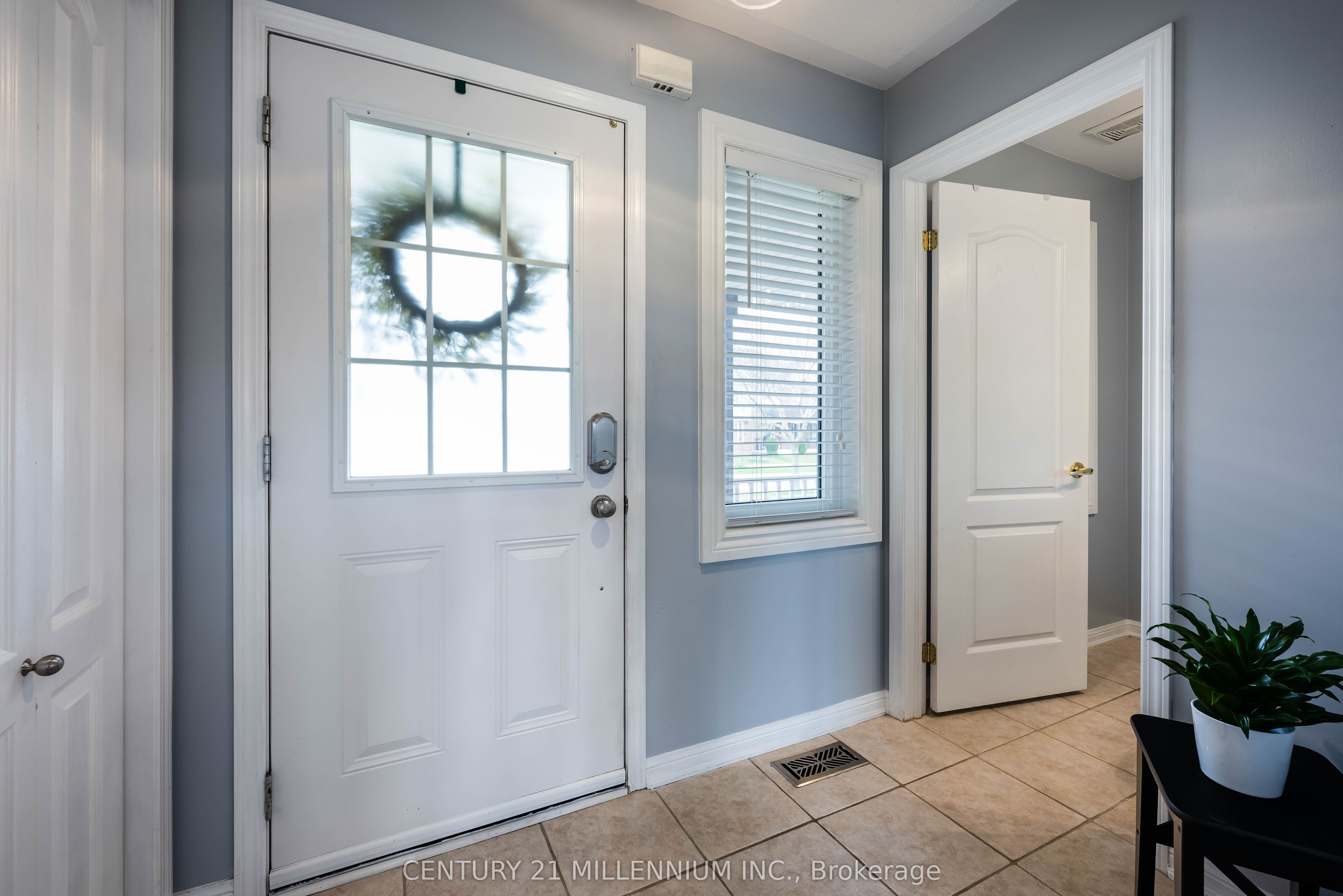 Additional image 5 of 94 John W Taylor Avenue, New Tecumseth, ON, L9R 0C6