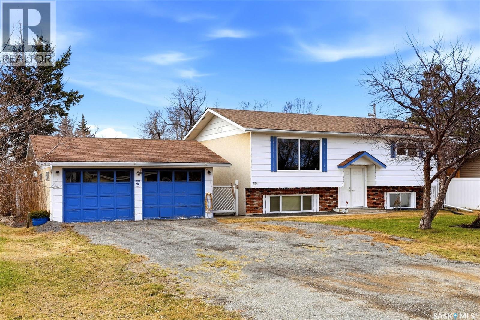 136 Lillis AVENUE