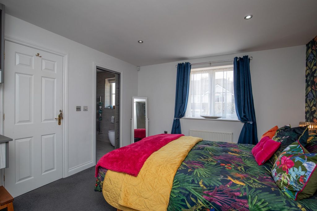 Additional image 28 of 3 bed detached house for saleAfal Sur, Barry CF63