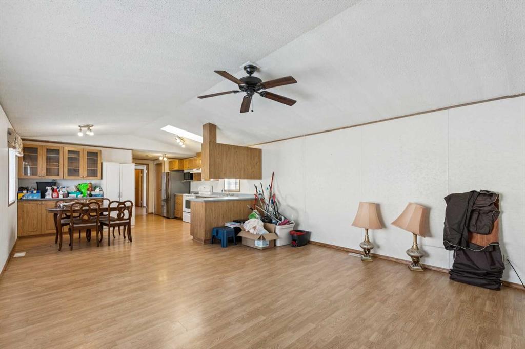 Additional image 4 of 512-3223 83 Street NW, Calgary, AB, T3B 5N7