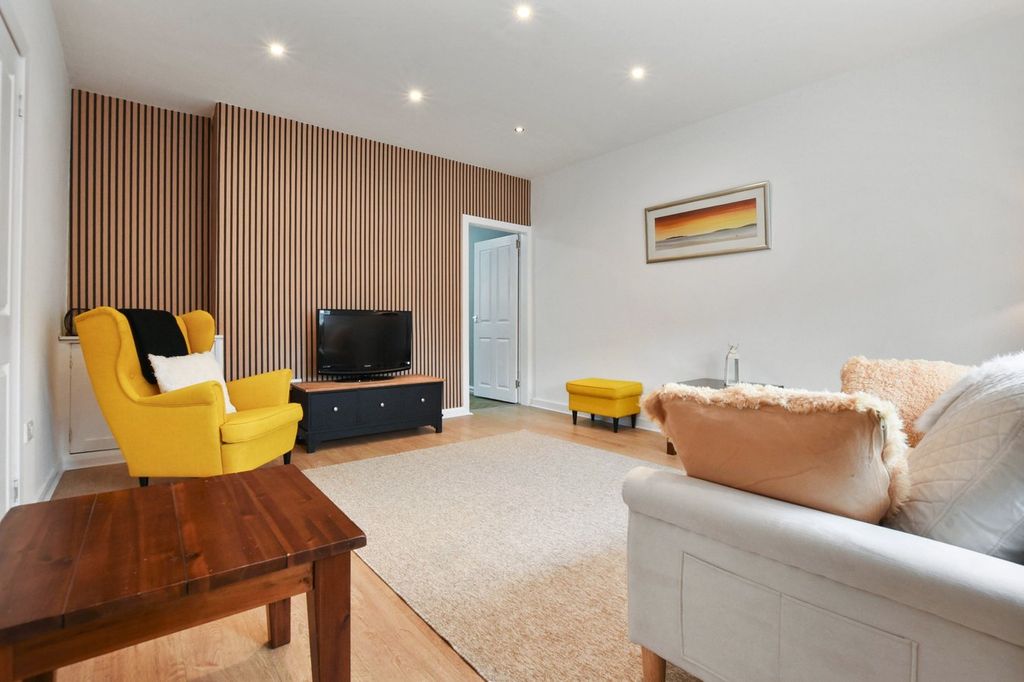 Additional image 16 of 2 bed flat for saleBurns Crescent, Girdle Toll, Irvine KA11