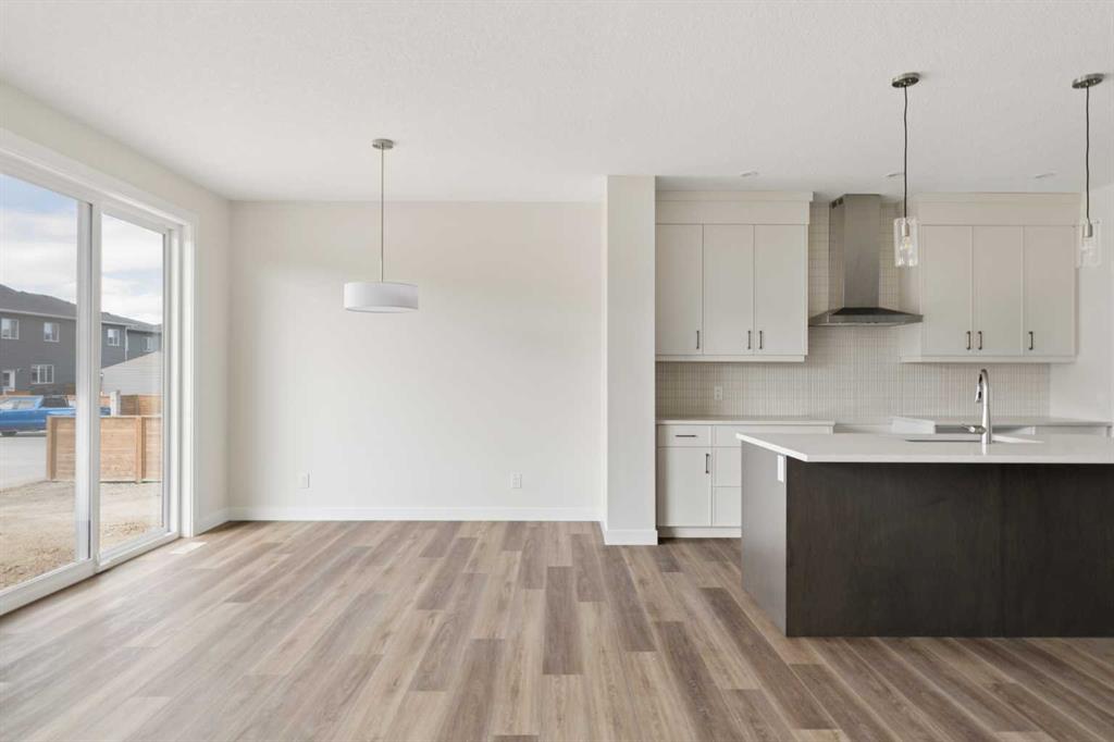 Additional image 3 of 120 Creekstone Circle SW, Calgary, AB, T2X 5M6