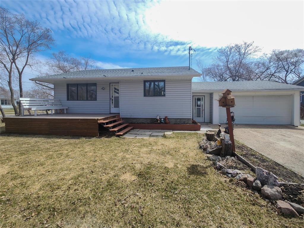 316 Nordal Bay
