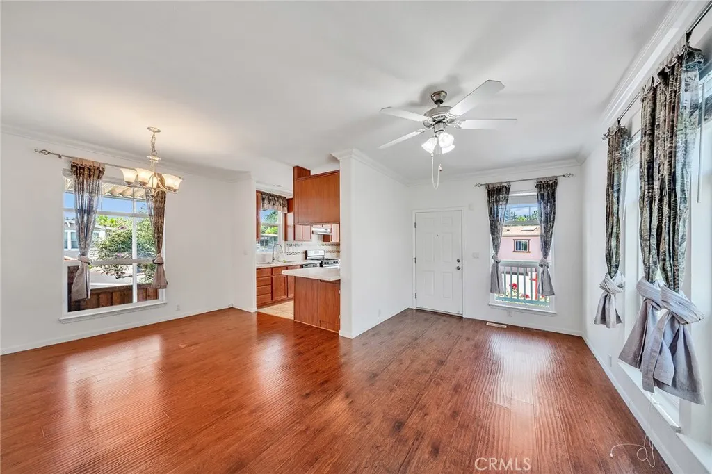Additional image 3 of 501 Moorpark Way Unit 104, Mountain View, CA 94041