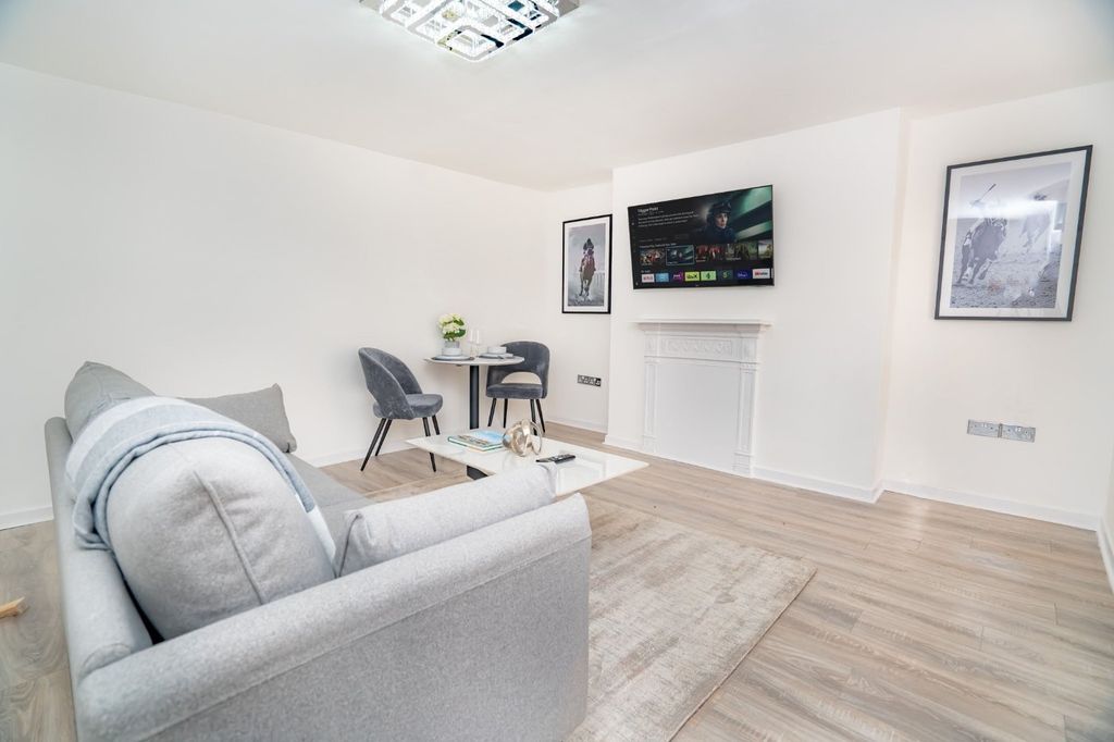 Additional image 26 of 5 bed flat for saleGrosvenor Street, Cheltenham, Gloucestershire GL52