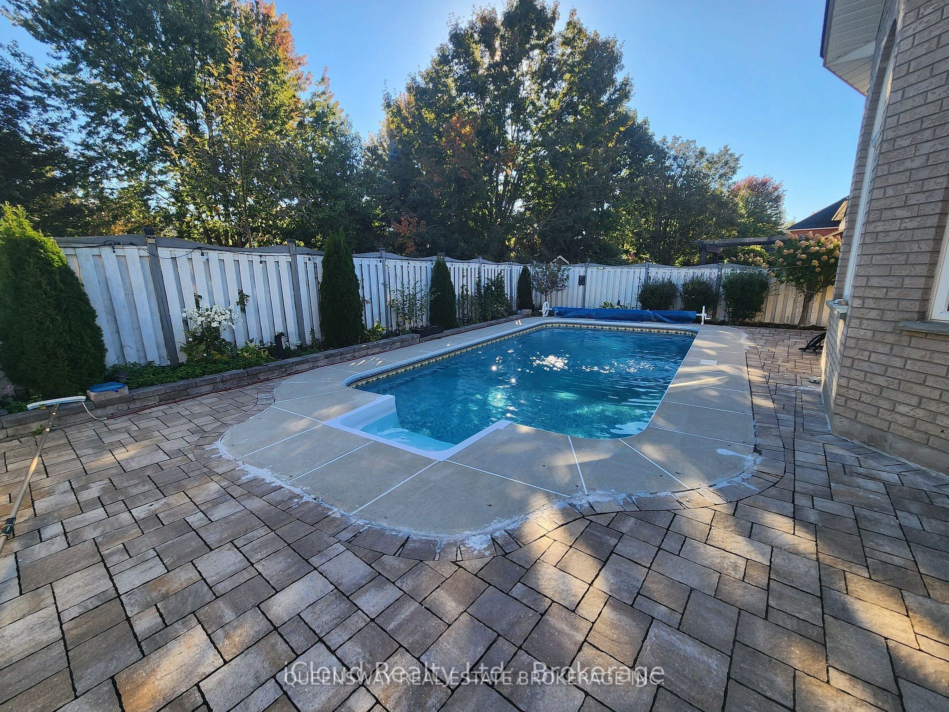 Additional image 2 of 1-271 Ryerson Crescent, Oshawa, ON, L1G 8B7