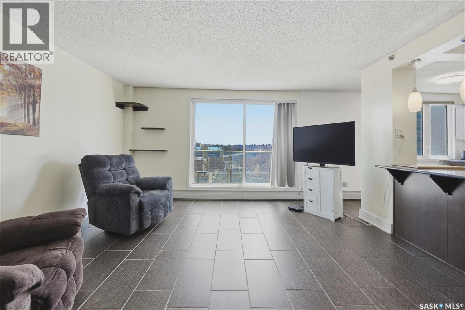 Additional image 4 of 1005-320 5th Avenue N, Saskatoon, SK, S7K2P5