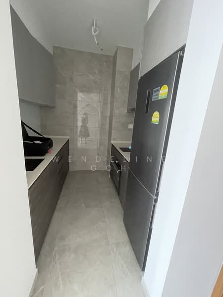 25 Stirling Road photo 3