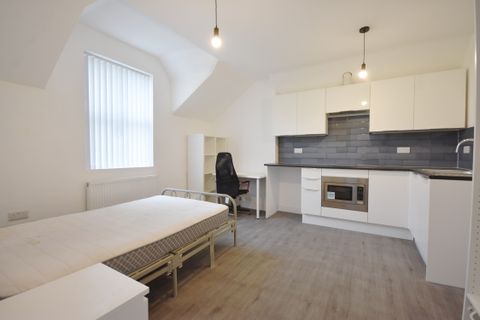 Holyhead Road, Coventry CV1, Studio to rent