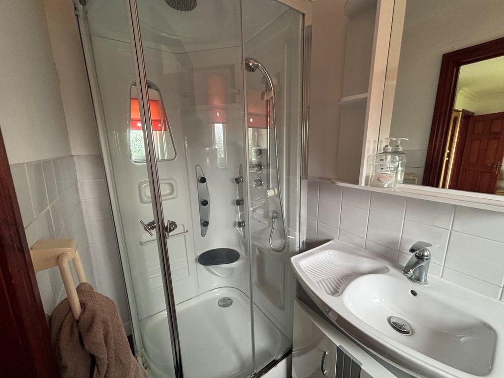 Additional image 17 of 6 bed detached house to rentTabernacle Road, Ammanford SA18