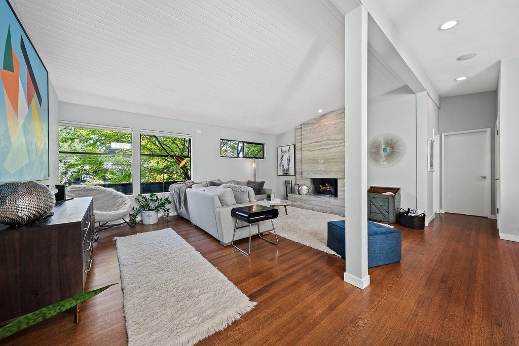 Additional image 4 of 1098 Linnae Avenue, North Vancouver, BC, V7R 1Z4
