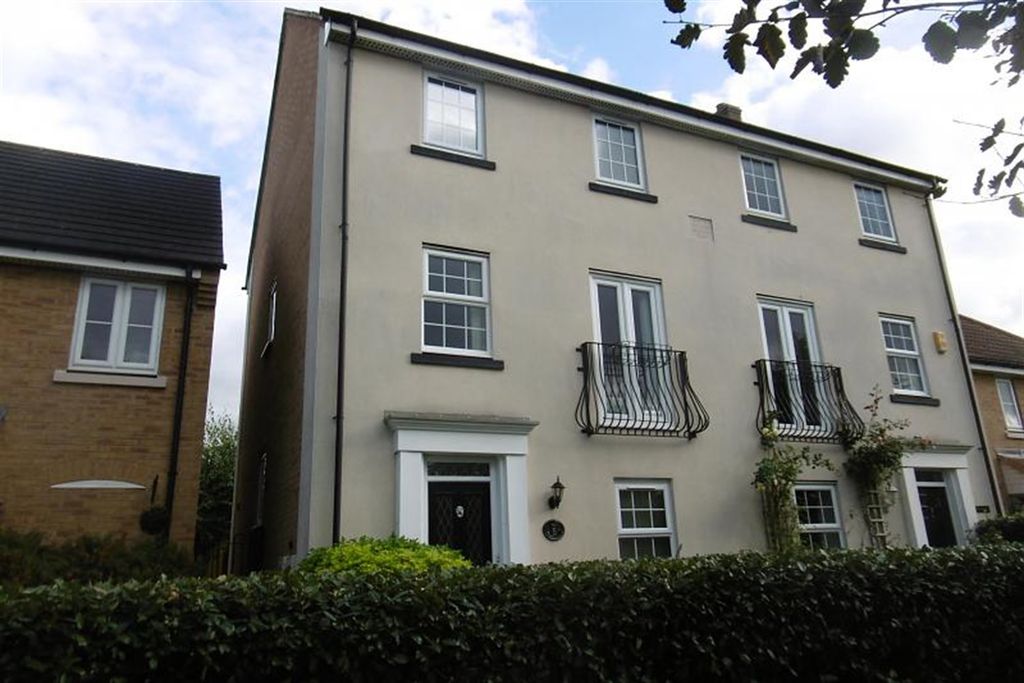 Room to rentRoom 4 @ Cartwright Way, Beeston NG9