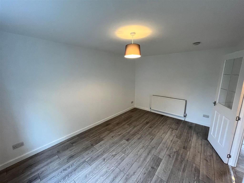 Additional image 5 of 3 bed terraced house to rentBen Nevis Way, Cumbernauld, Glasgow G68