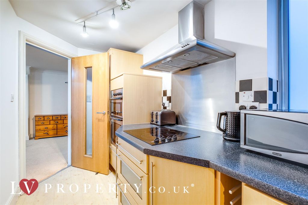Additional image 2 of 2 bed flat to rent35 Paradise Street, Birmingham B1
