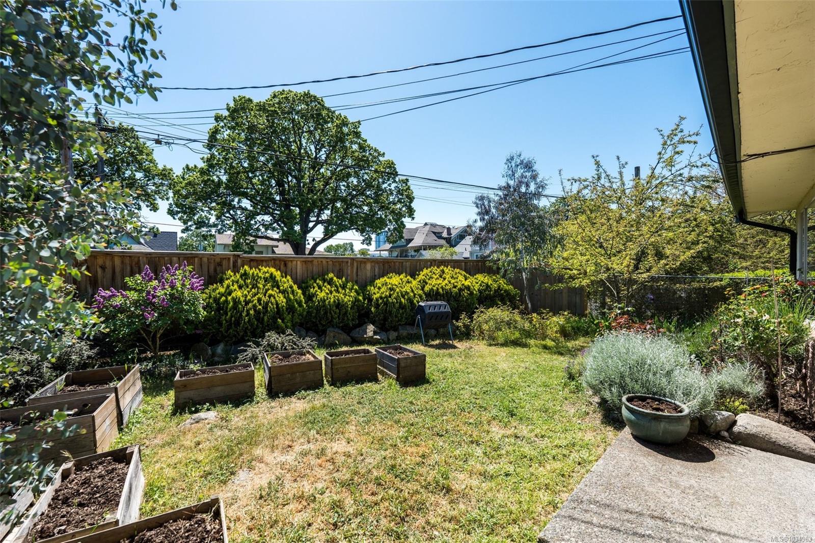 Additional image 4 of 918 Bay Street, Victoria, BC, V8T 1R7