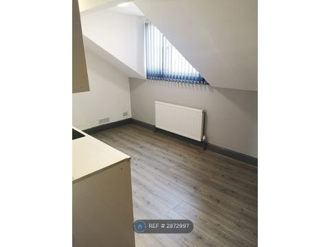 Great Cheetham St West, Salford M7, Studio to rent