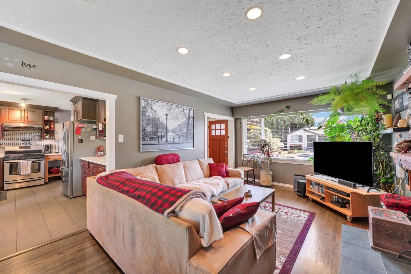 Additional image 4 of 430 Montgomery Street, Coquitlam, BC, V3K 5G6